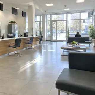 Бронеплівка 4 mil у відділенні банку (ілюстрація)