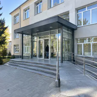 Вхідні групи: захисна плівка на вікна - держустанови і цнап (ілюстрація)