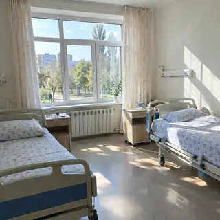 Бронеплівка 8 mil у палаті лікарні (ілюстрація)