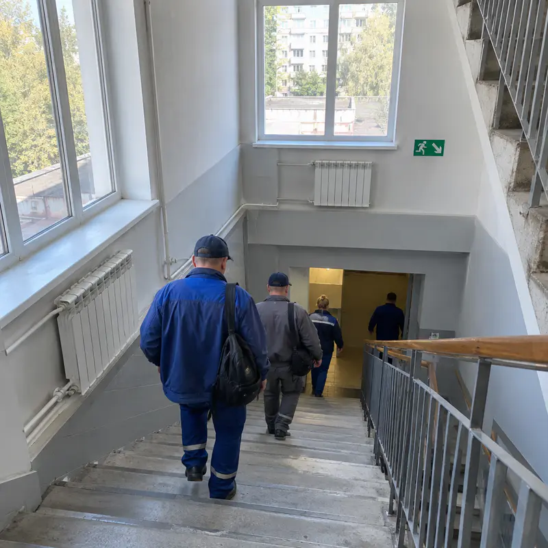 Приклад рішення: Адмінкорпус і лабораторія заводу (ілюстрація)